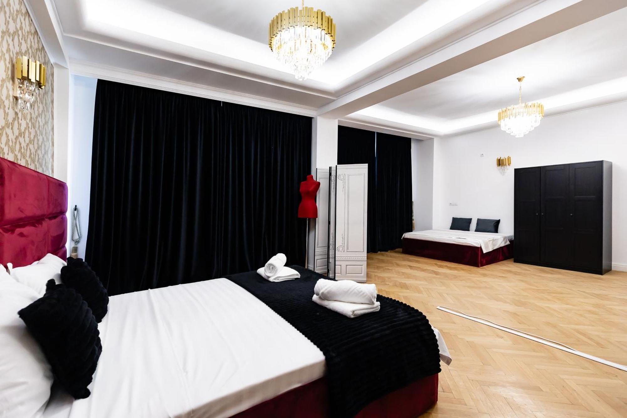 Central Studios In Piata Romana Bucharest Luaran gambar